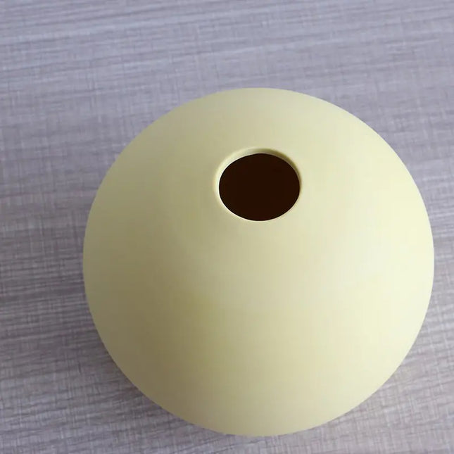 Nordic Ceramic Vase – Minimalist Round Decorative Flower Pot